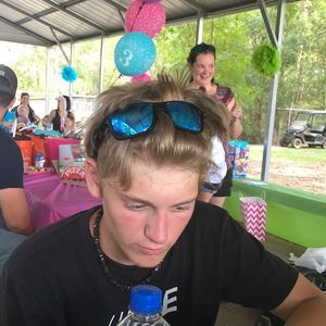 Meet your Posher, Levin